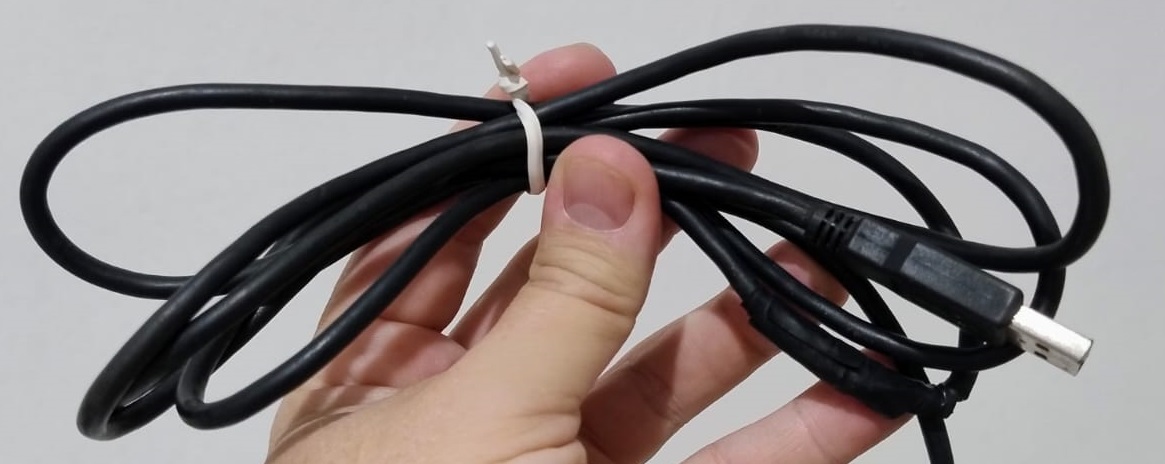 Controle preto Genius USB - Imagem 3